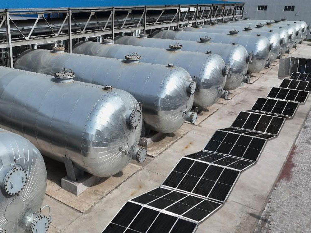 Solar Power Containers for Port Shore